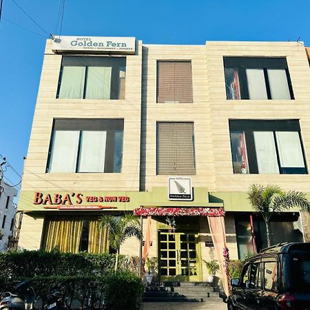 Hotel Golden Fern Patiāla 외부 사진