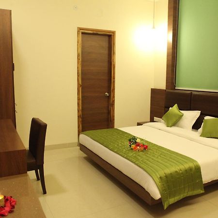 Hotel Golden Fern Patiāla 외부 사진