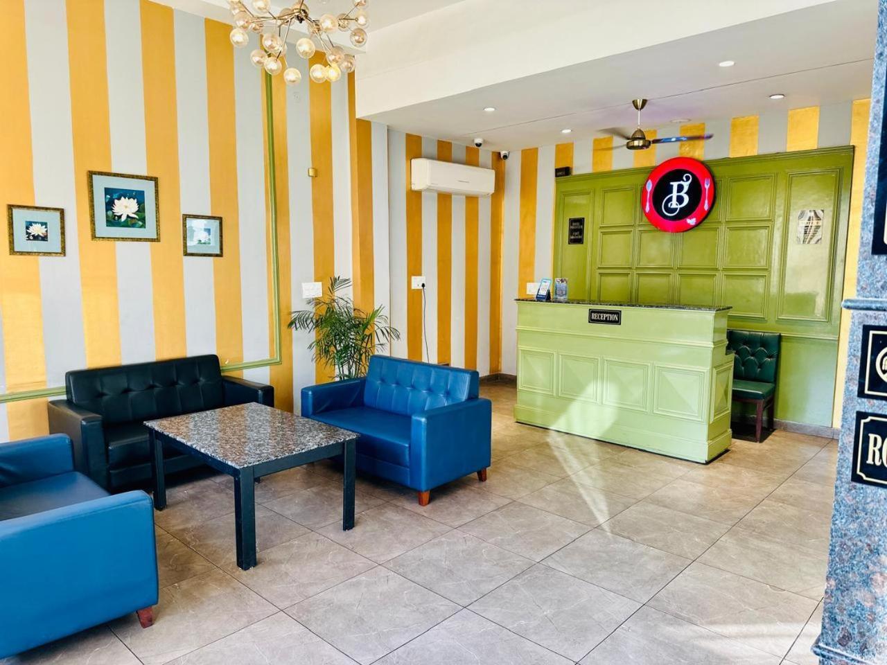 Hotel Golden Fern Patiāla 외부 사진
