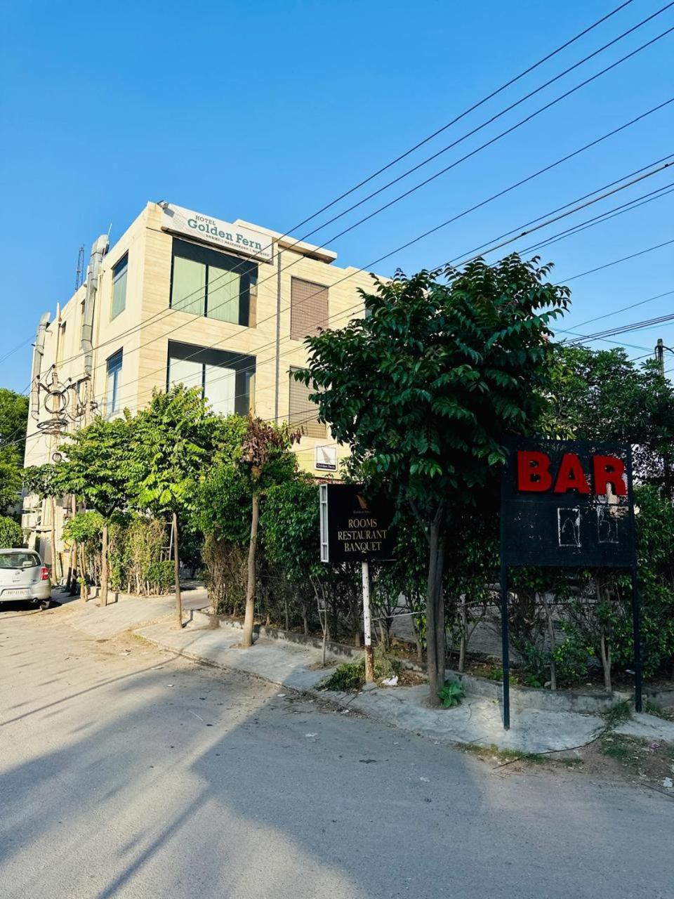 Hotel Golden Fern Patiāla 외부 사진