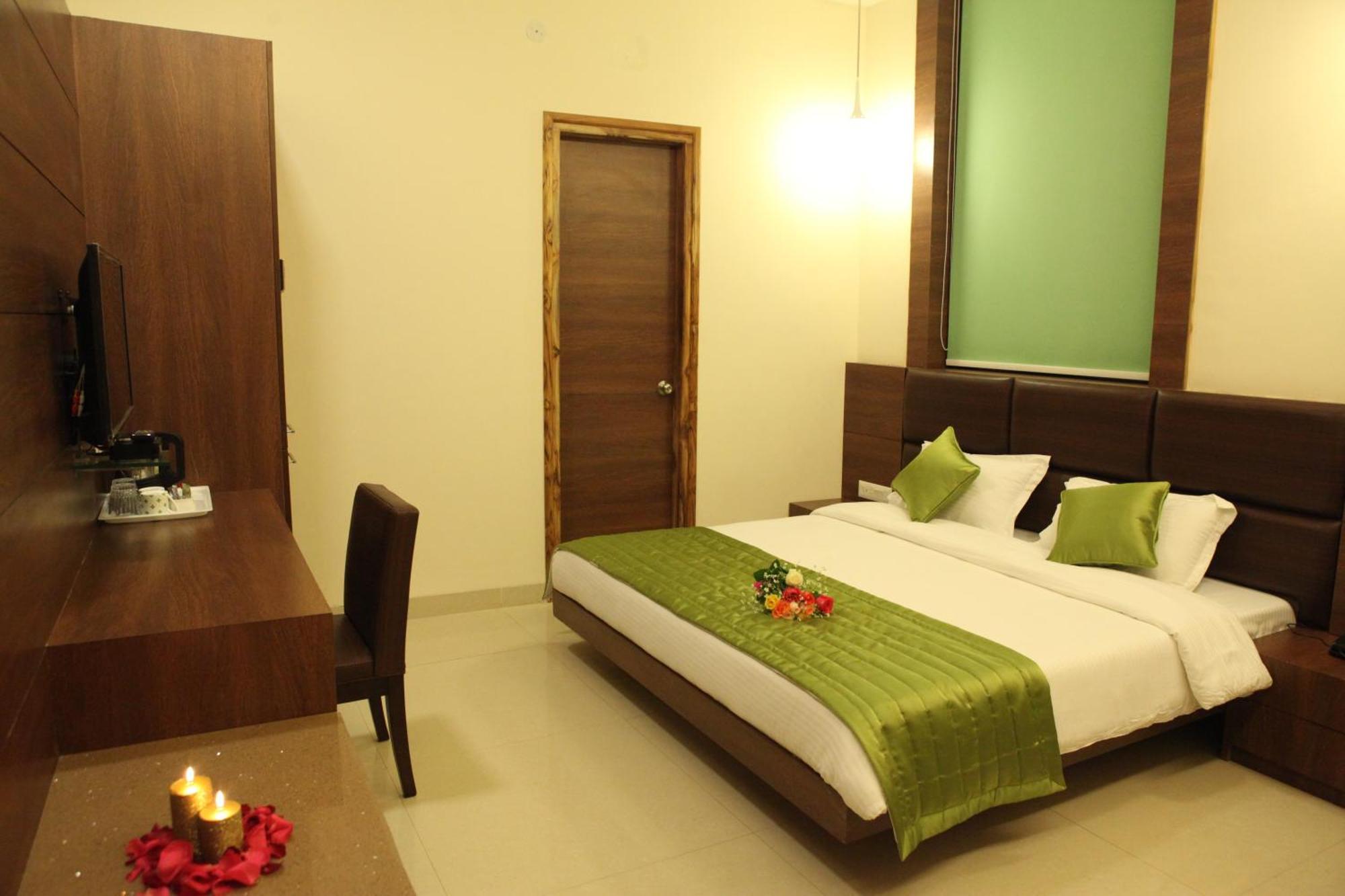 Hotel Golden Fern Patiāla 외부 사진